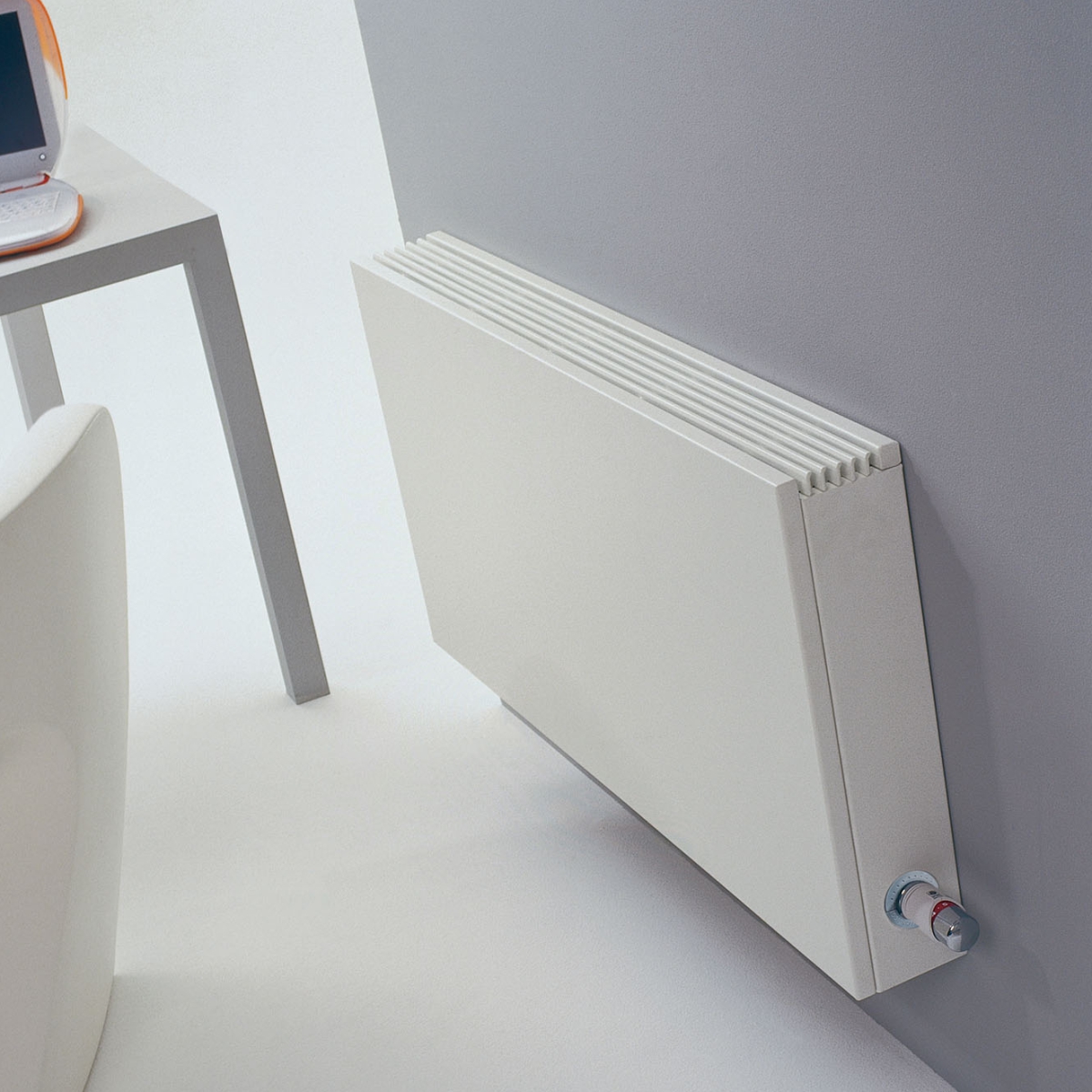 JAGA, радиатор Strada Wall  H050 L160 T11 цвят:133
